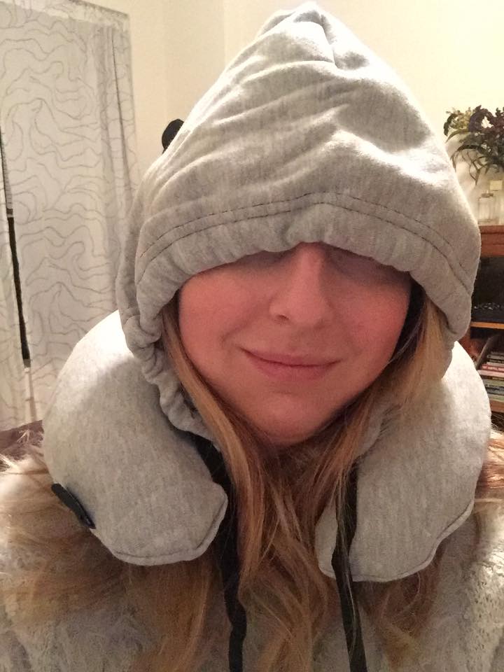 hooded neck pillow